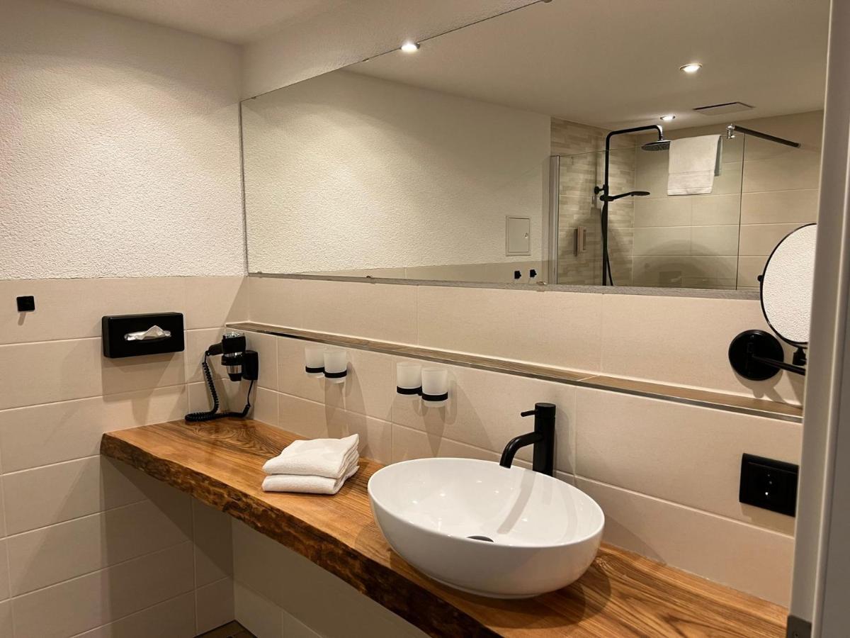 Alpina Lodge Hotel אוברוויזנטל מראה חיצוני תמונה